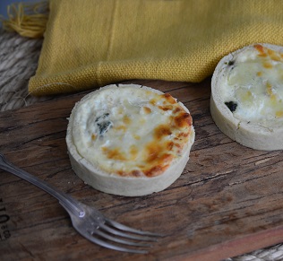 Baby Quiche de Espinafre (2 unidades) Congelado