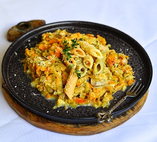 Penne Tricolore com Legumes à Moulinier