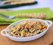 Macarrão com Atum e Legumes