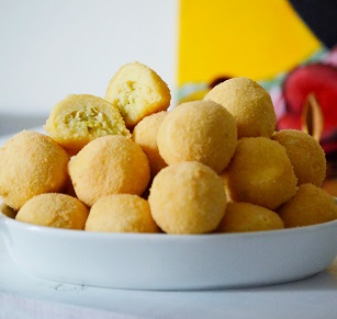 Bolinha de Azeitona com Requeijão Frito Congelado